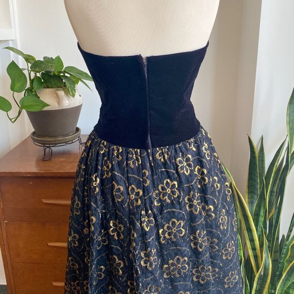 80s Does 50s Strapless Prom Party Dress with Poofy Skirt in Black & Gold Size M - Picture 4 of 8